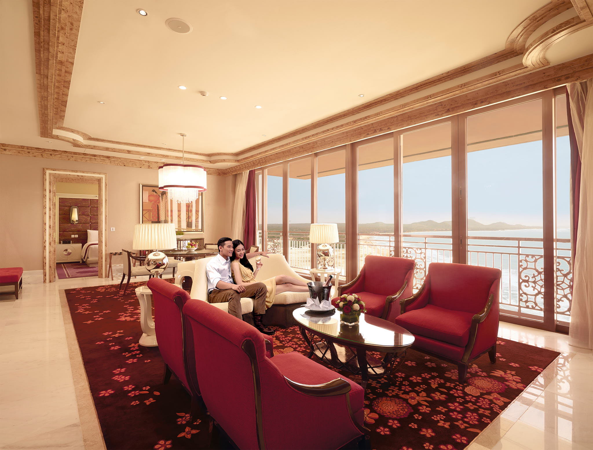 HoTram_Suite